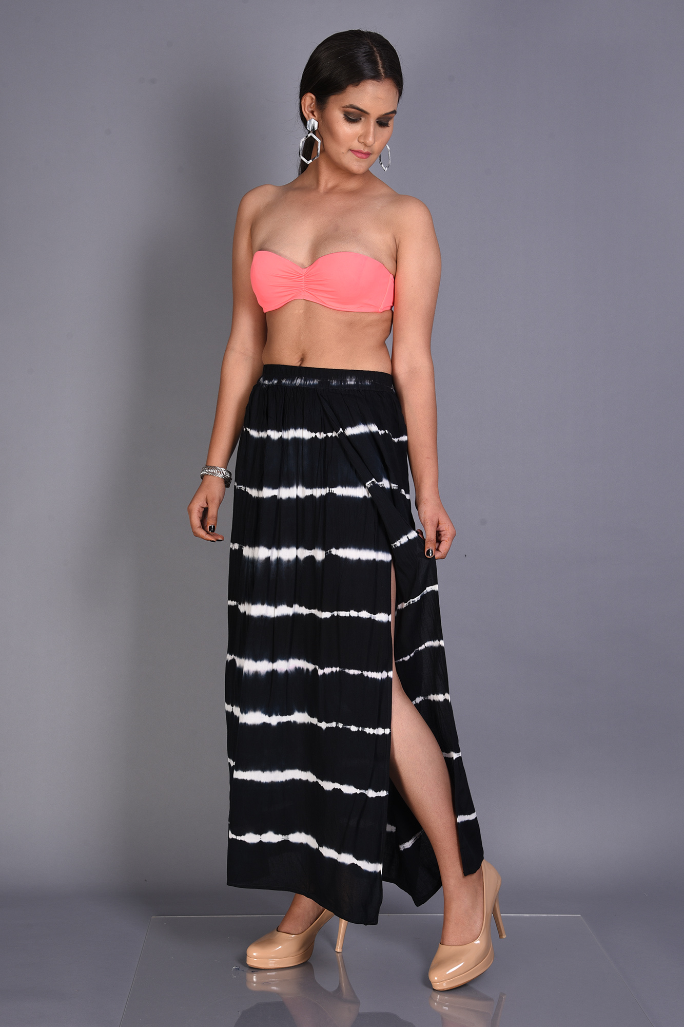 Women's Tie-Dye Maxi Skirt with High Slits – Bohemian Summer Style - Image 3